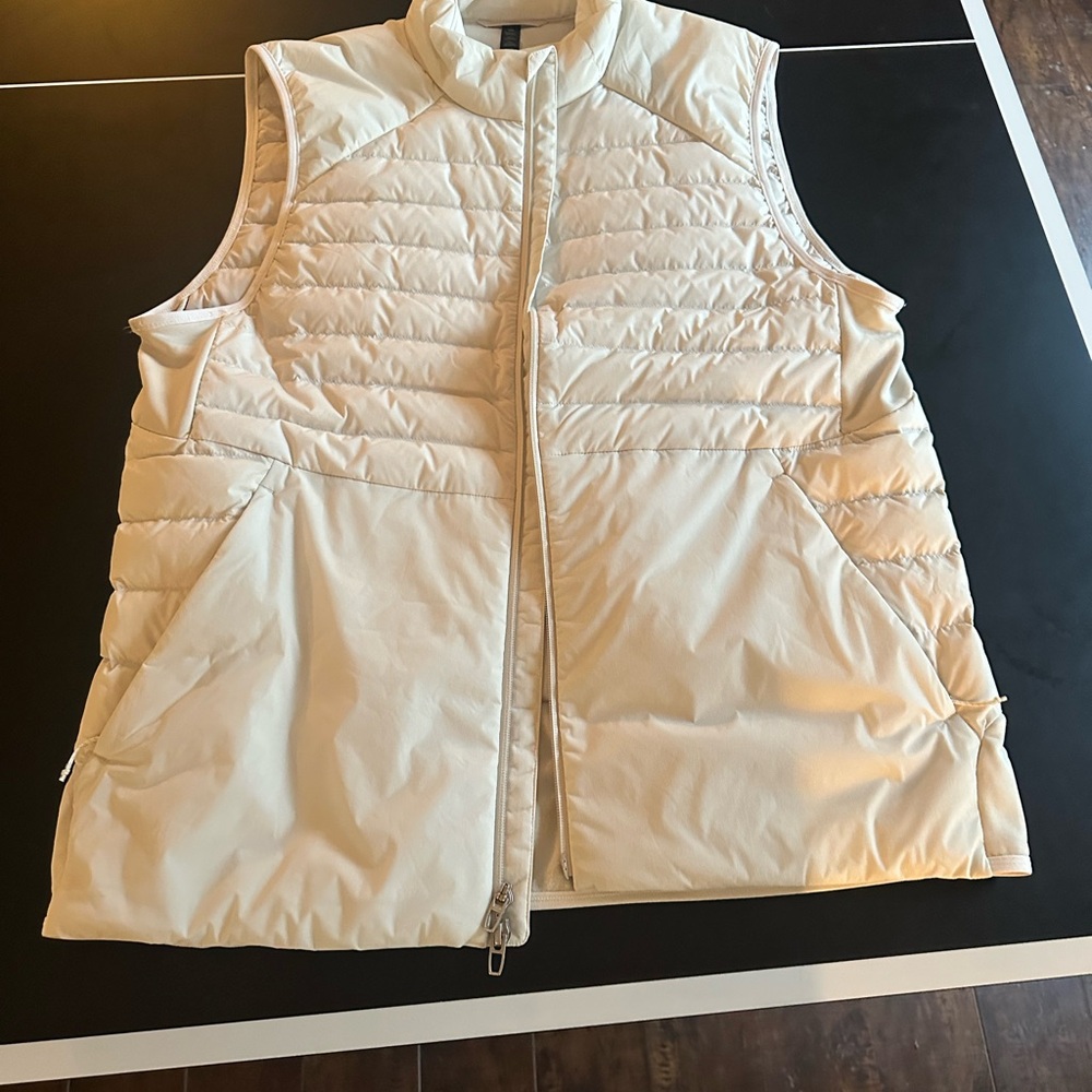 Lululemon Athletica Cream Puffer Vest